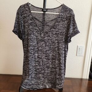 a.n.a Women's Black V-Neck Top